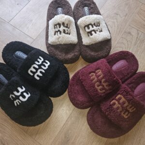 Mu mu slippers