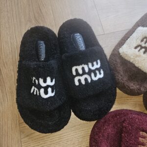 Mu mu slippers