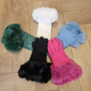 Faux fur gloves